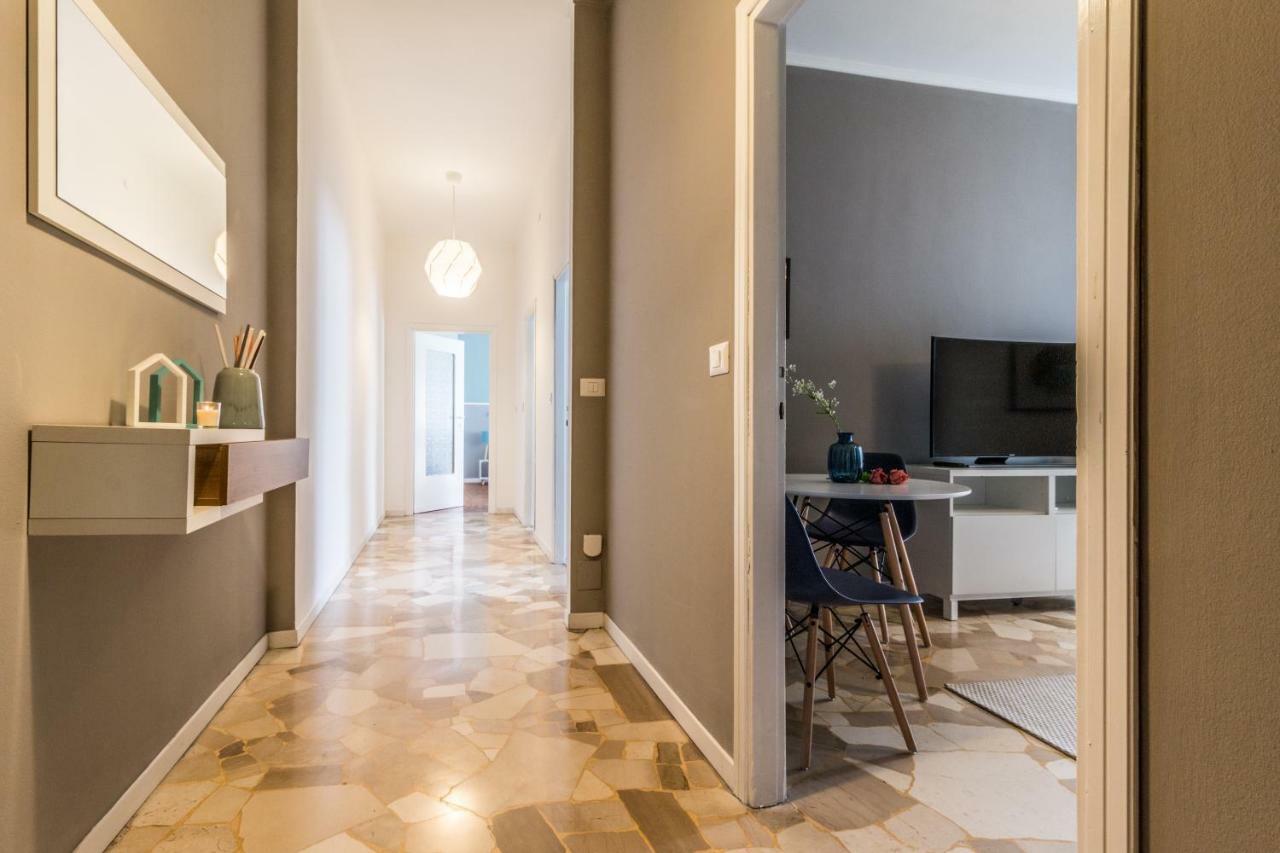 Joivy Modern 1-Bed Flat With Balcony In Portello ميلان المظهر الخارجي الصورة